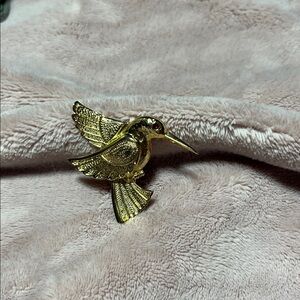 Avon Gold Hummingbird Brooch with Red Eye